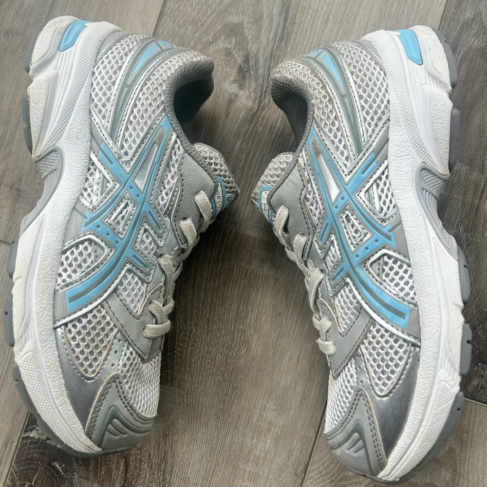 Asics Boys Sneakers in Gray and Light Blue - Picture 7 of 16
